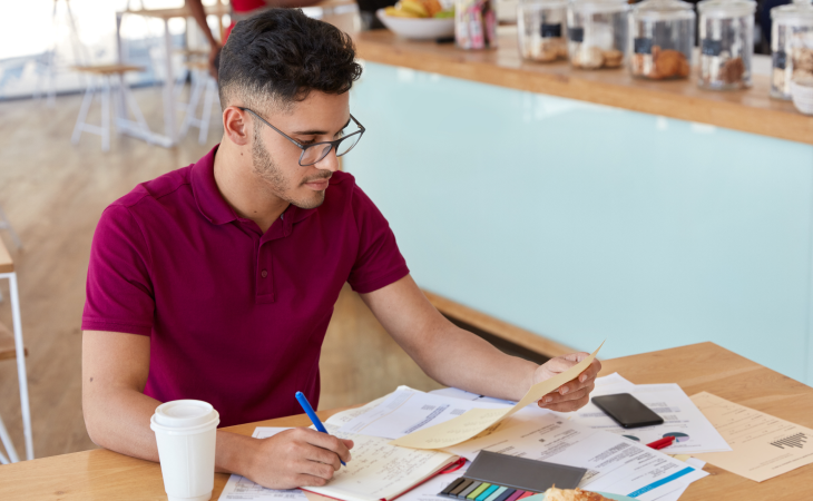 How to choose the right graphic design course after graduation