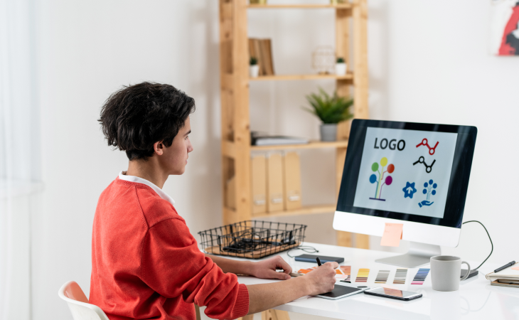 What makes graphic design courses after graduation different?