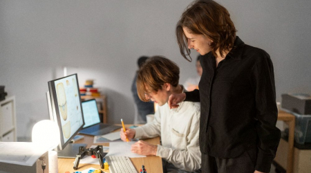 Design Mentorship: Learning from the Best in the Industry